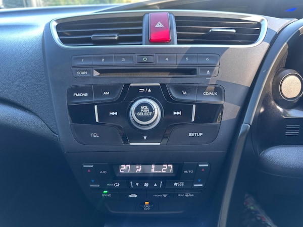 Used Honda Civic 2014 for sale - 76121634: Photo 27