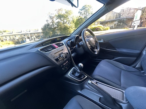Used Honda Civic 2014 for sale - 76121634: Photo 32