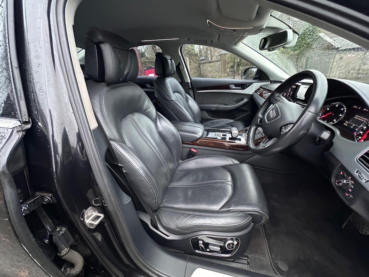 Used Audi A8 2014 for sale - 76584837: Photo 23