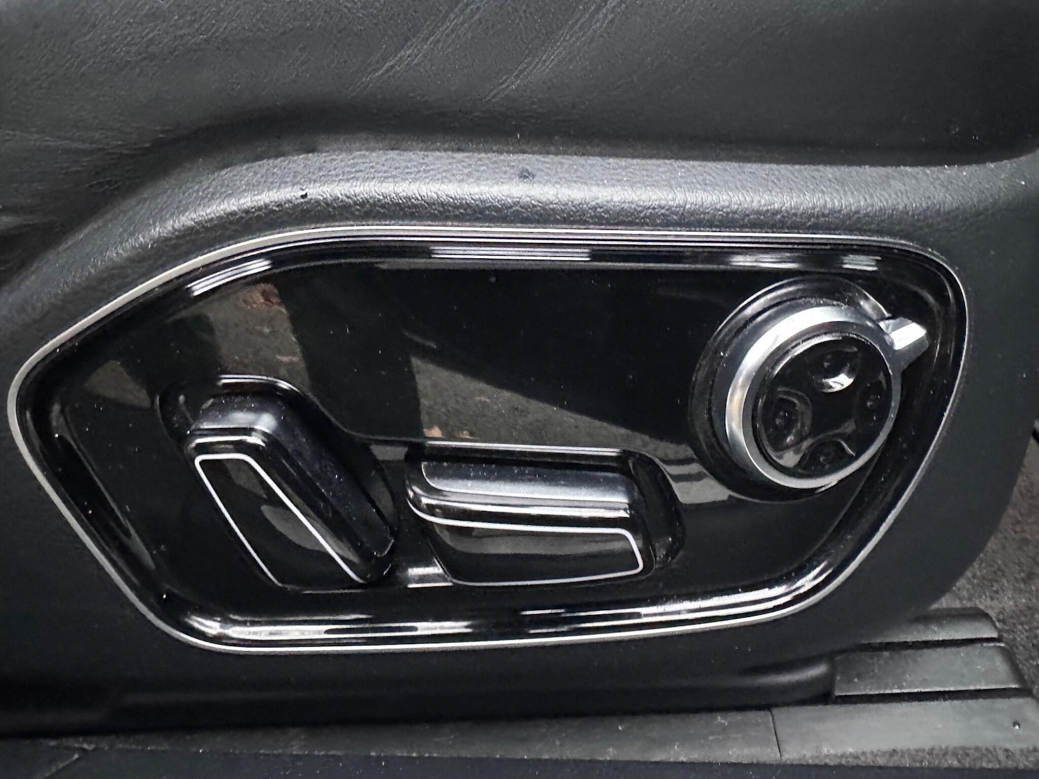 Used Audi A8 2014 for sale - 76584837: Photo 48