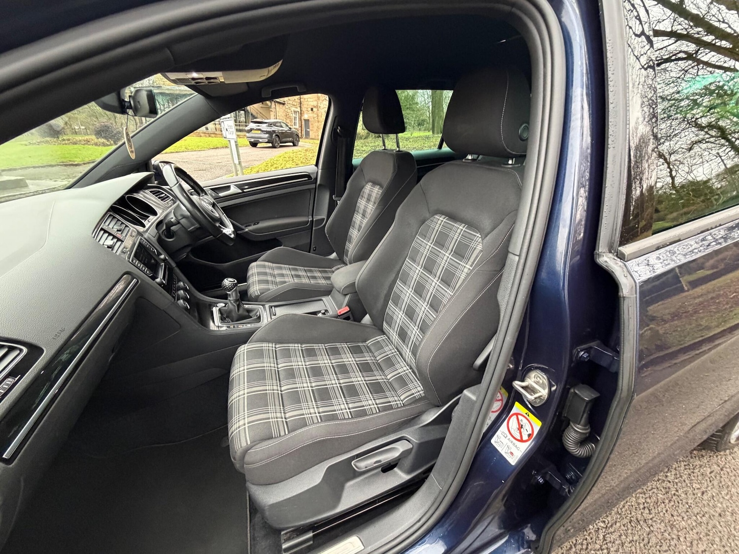 Used Volkswagen Golf 2017 for sale - 77144294: Photo 34