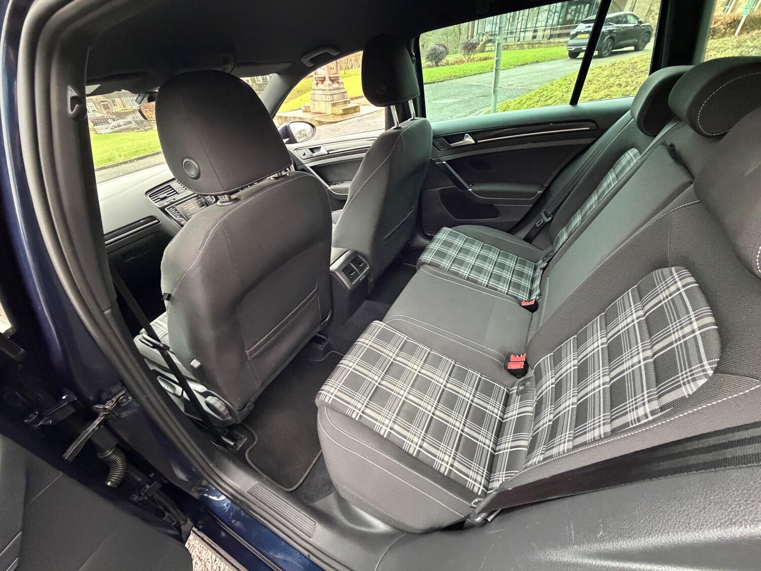 Used Volkswagen Golf 2017 for sale - 77144294: Photo 38