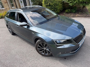 Used Skoda Superb 2016 for sale - 79601991: Photo