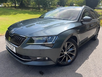 Used Skoda Superb 2016 for sale - 79601991: Photo