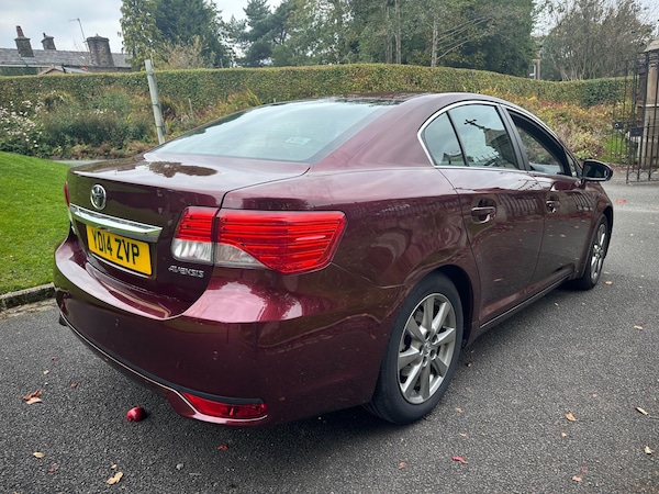 Used Toyota Avensis 2014 for sale - 76307625: Photo 10