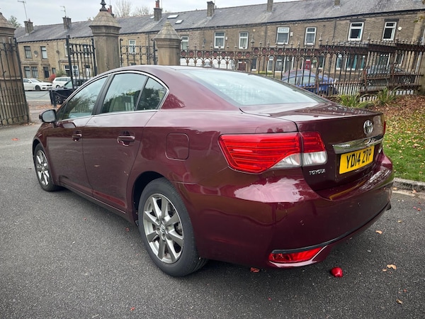 Used Toyota Avensis 2014 for sale - 76307625: Photo 12