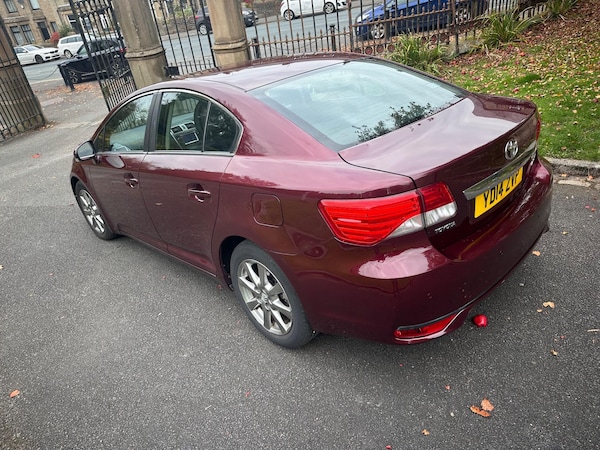 Used Toyota Avensis 2014 for sale - 76307625: Photo 13