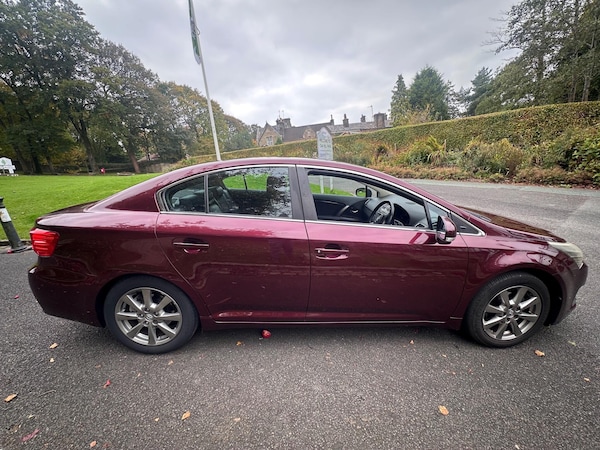Used Toyota Avensis 2014 for sale - 76307625: Photo 18
