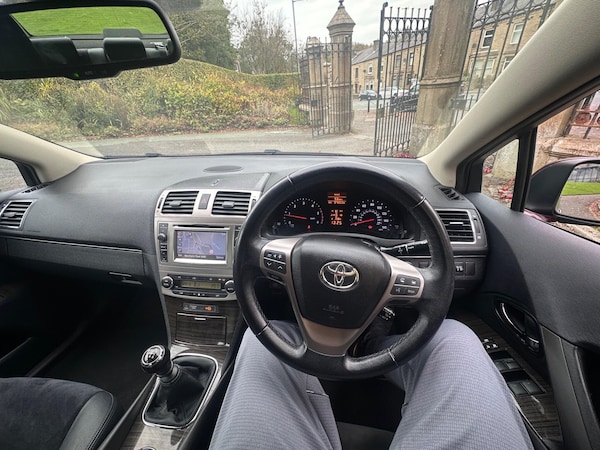 Used Toyota Avensis 2014 for sale - 76307625: Photo 22
