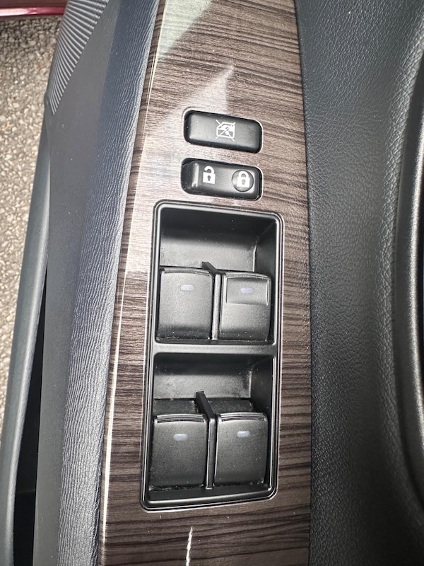 Used Toyota Avensis 2014 for sale - 76307625: Photo 44