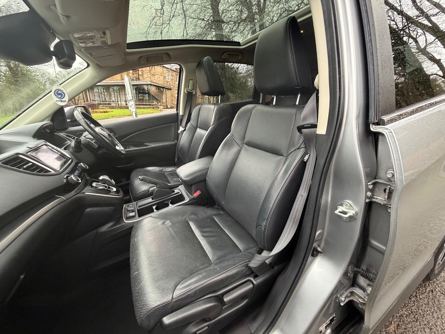 Used Honda CR-V 2016 for sale - 76989600: Photo 32