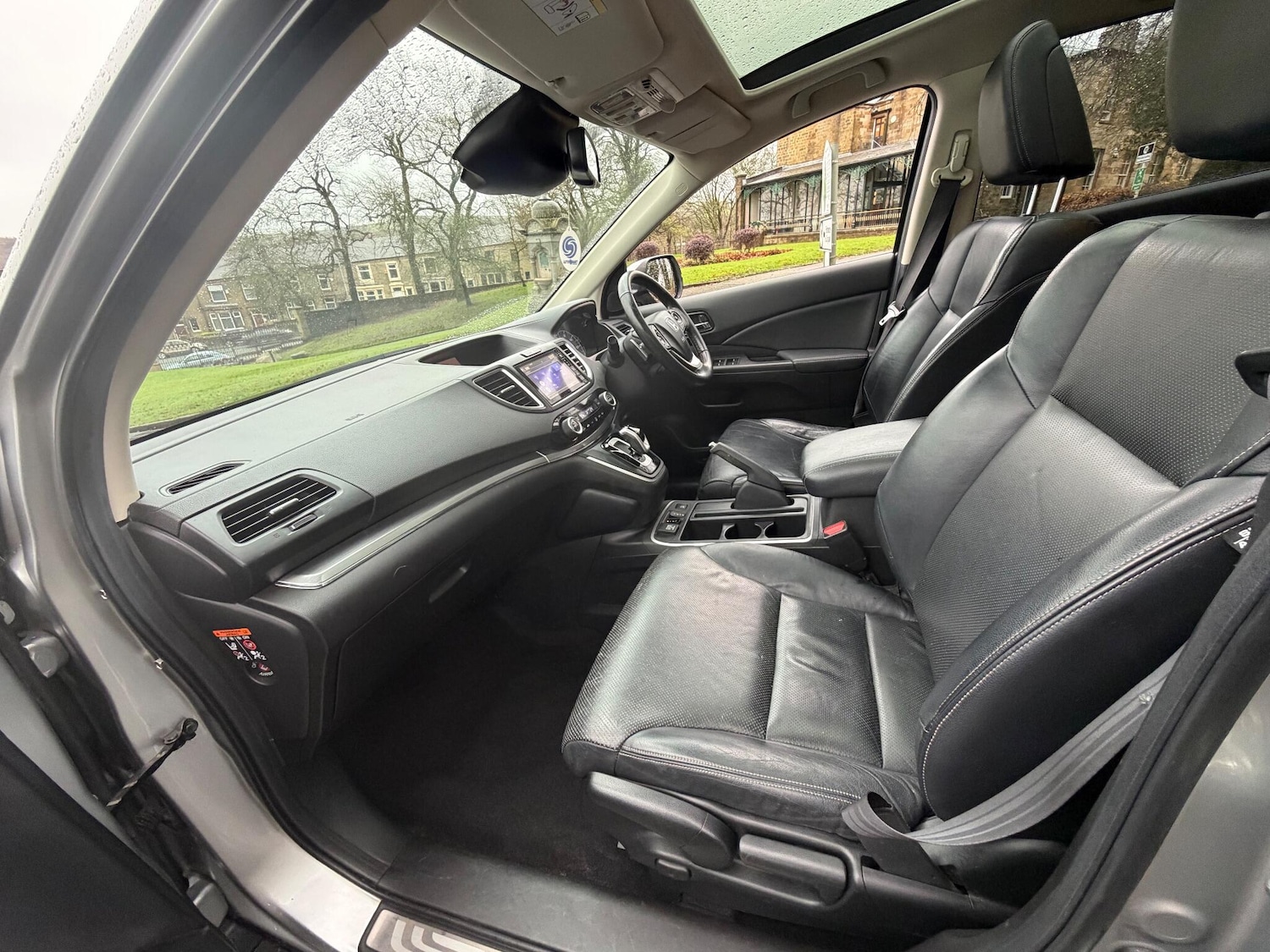 Used Honda CR-V 2016 for sale - 76989600: Photo 33