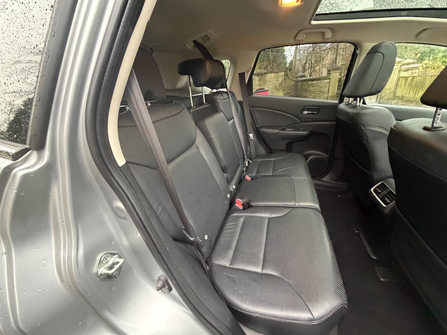 Used Honda CR-V 2016 for sale - 76989600: Photo 39