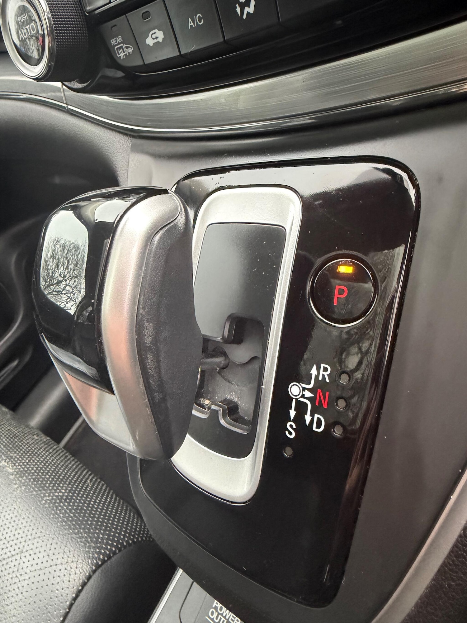 Used Honda CR-V 2016 for sale - 76989600: Photo 47