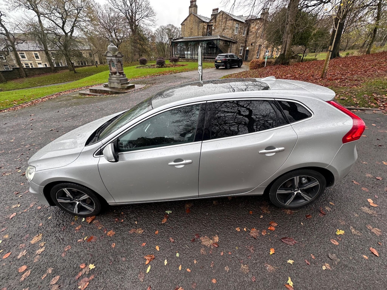 Used Volvo V40 2017 for sale - 76584355: Photo 17