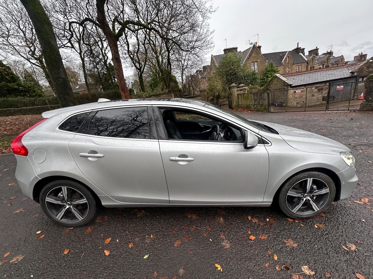 Used Volvo V40 2017 for sale - 76584355: Photo 18