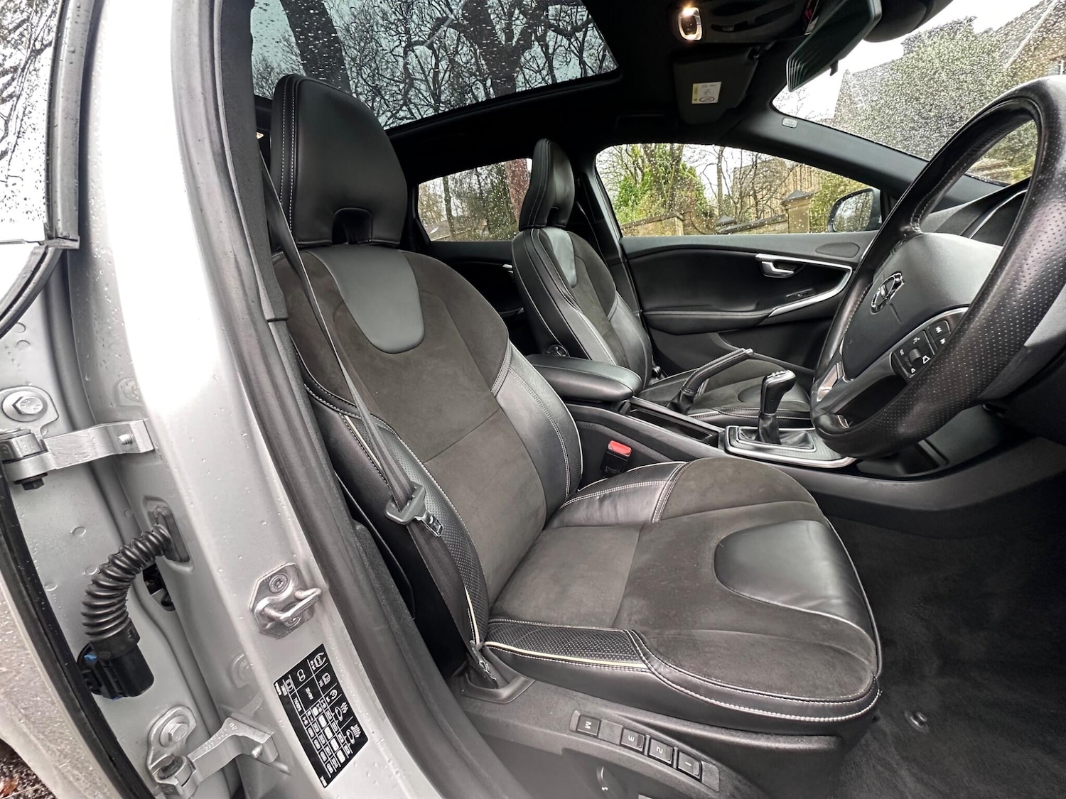 Used Volvo V40 2017 for sale - 76584355: Photo 20