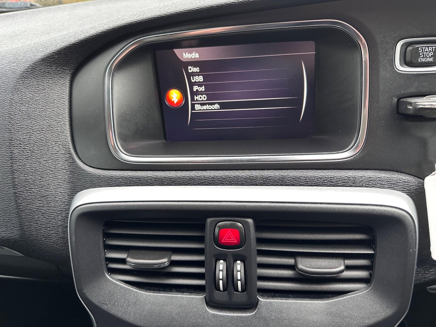 Used Volvo V40 2017 for sale - 76584355: Photo 27