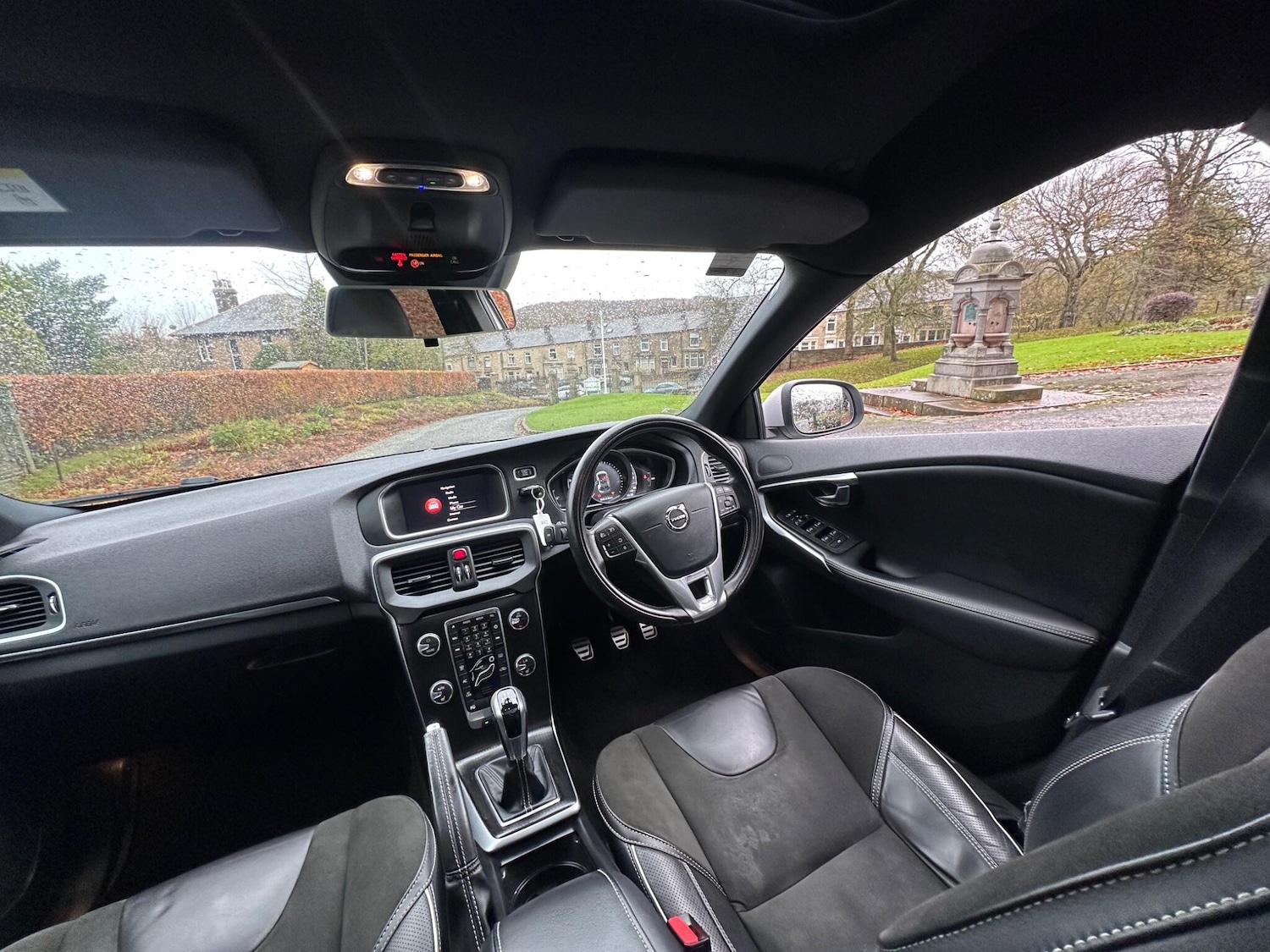 Used Volvo V40 2017 for sale - 76584355: Photo 38