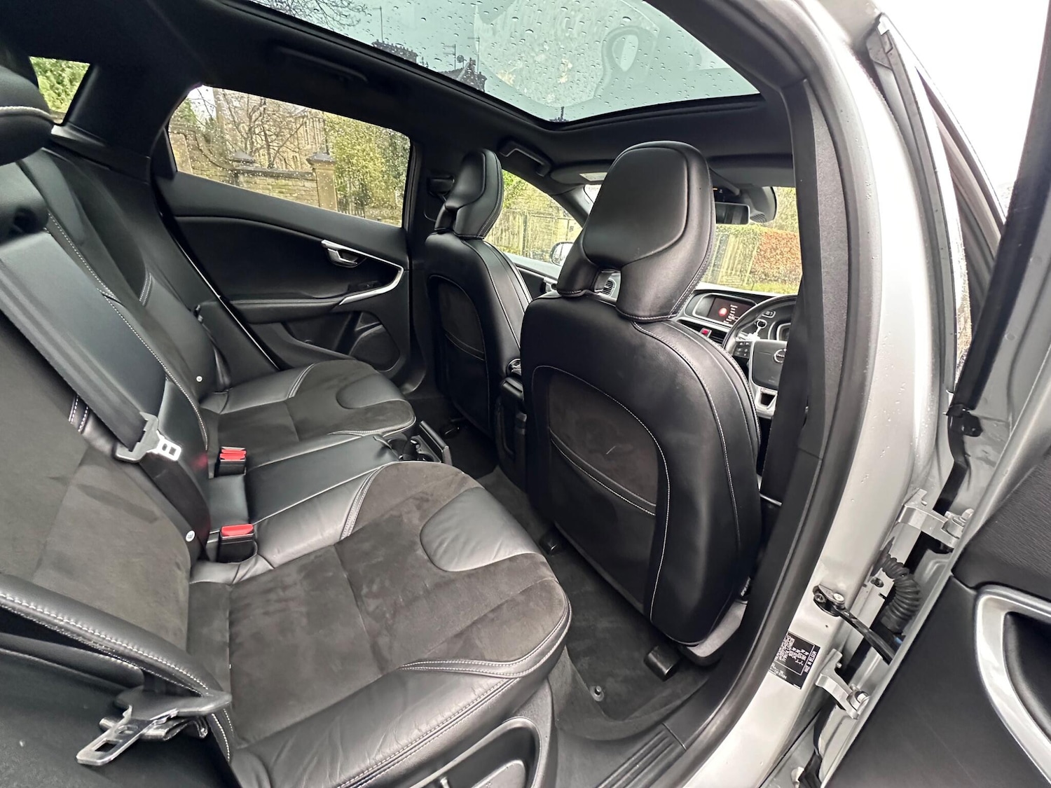 Used Volvo V40 2017 for sale - 76584355: Photo 39