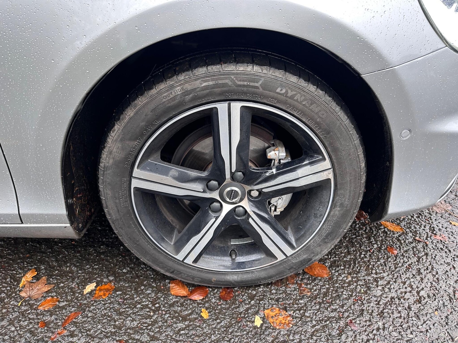 Used Volvo V40 2017 for sale - 76584355: Photo 9