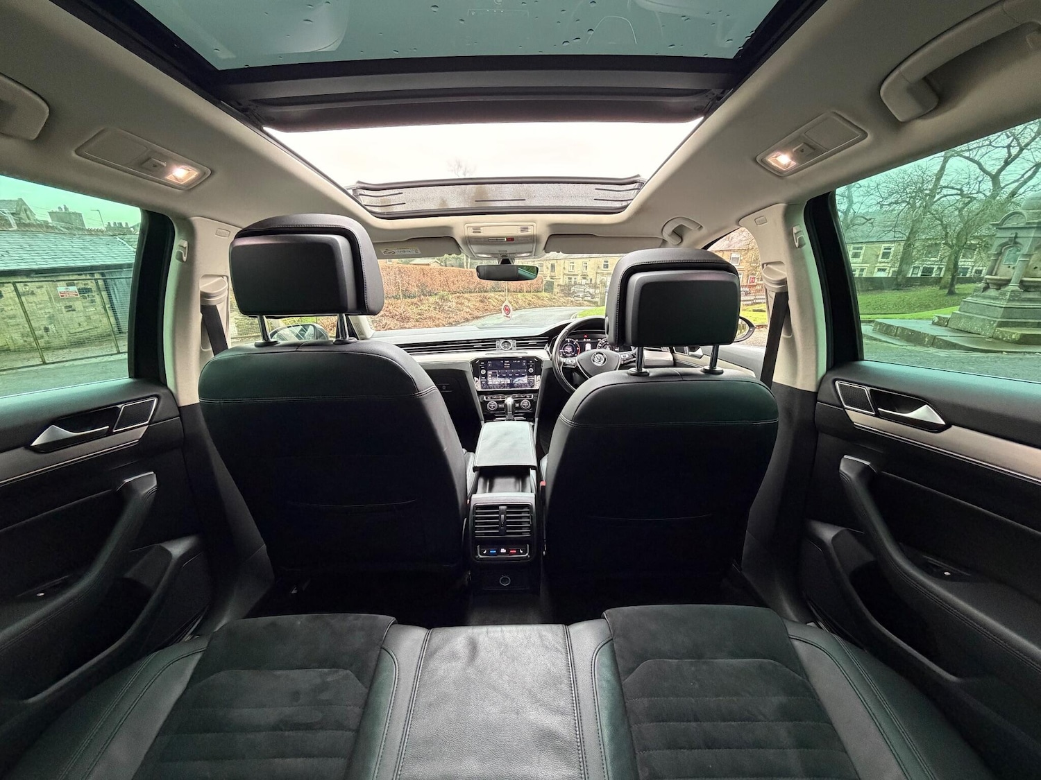 Used Volkswagen Passat 2019 for sale - 77799116: Photo 32