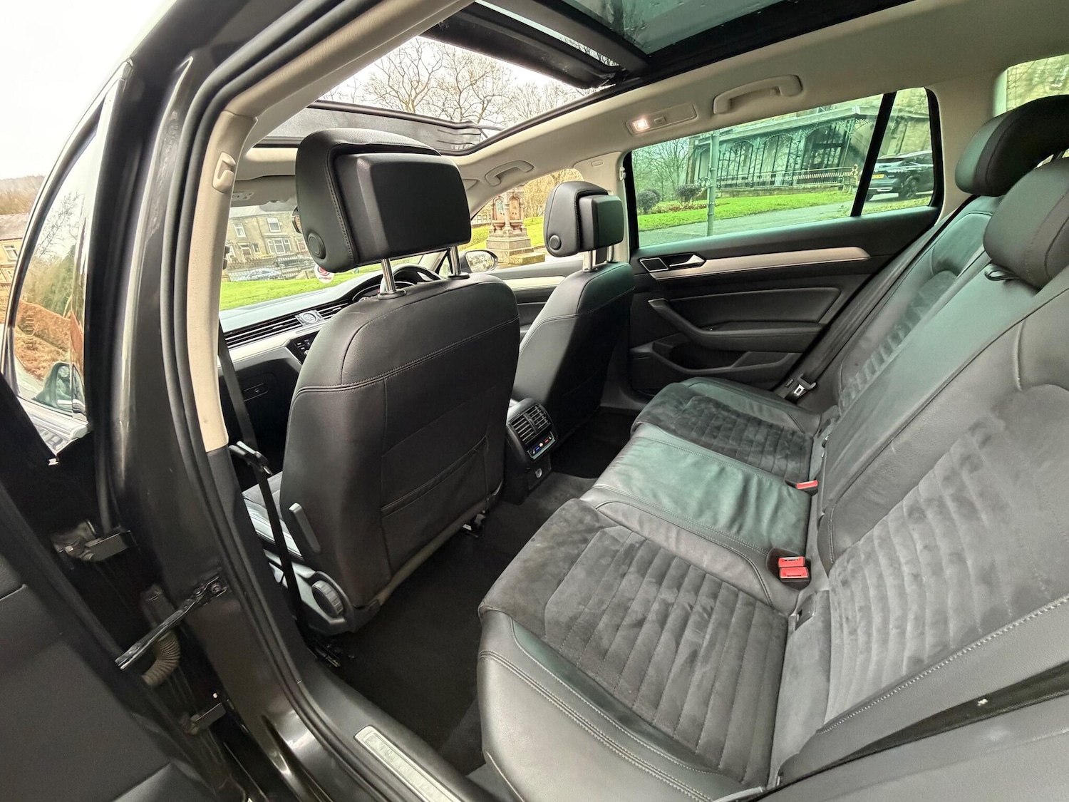 Used Volkswagen Passat 2019 for sale - 77799116: Photo 35