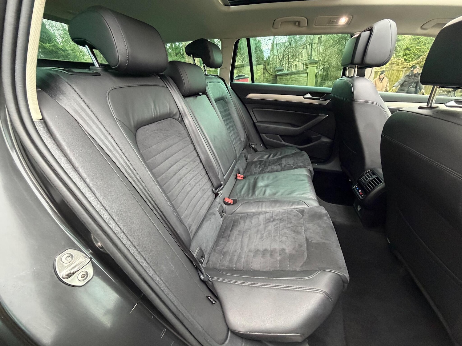 Used Volkswagen Passat 2019 for sale - 77799116: Photo 37