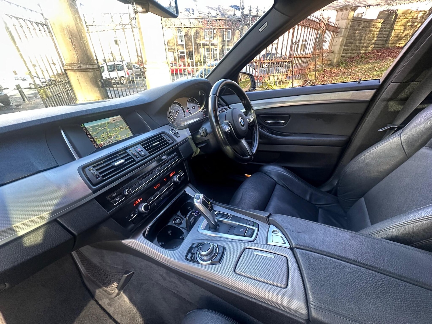 Used BMW 5 Series 2015 for sale - 76572202: Photo 34