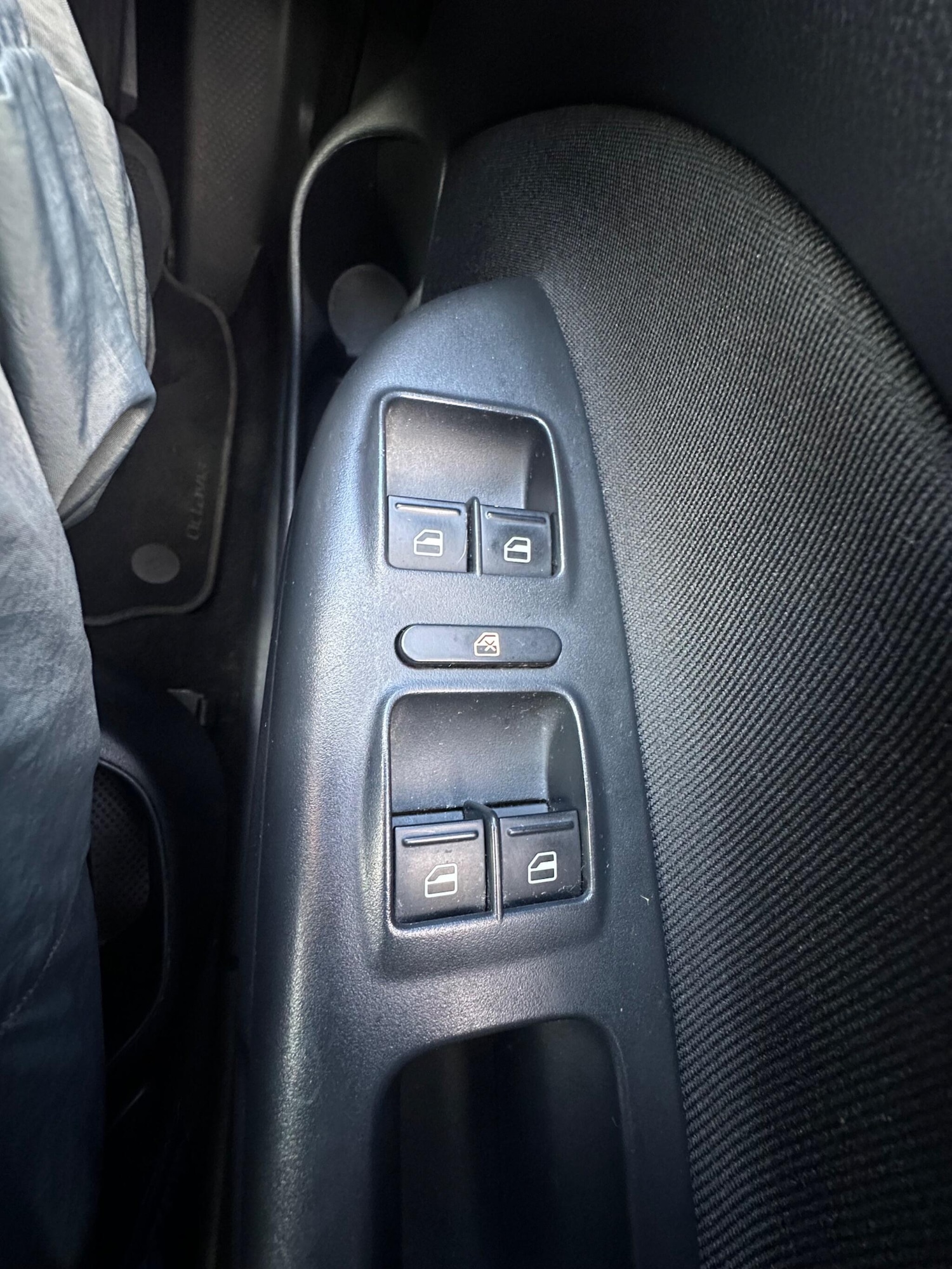 Used Skoda Octavia 2011 for sale - 76913338: Photo 37