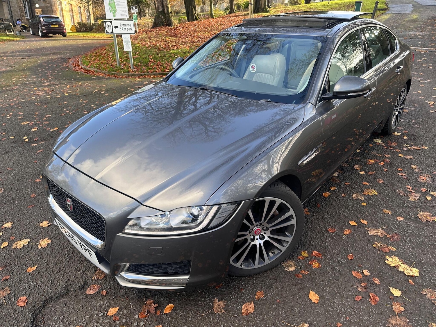 Used Jaguar XF for sale - 76573495: Photo 1