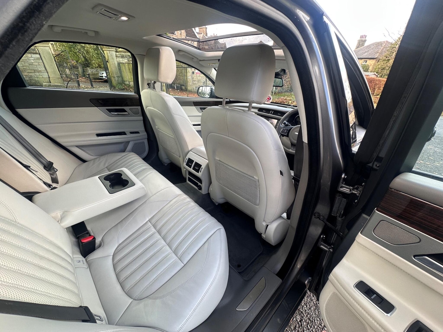 Used Jaguar XF for sale - 76573495: Photo 36