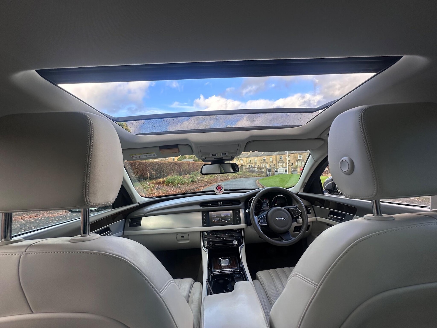 Used Jaguar XF for sale - 76573495: Photo 38