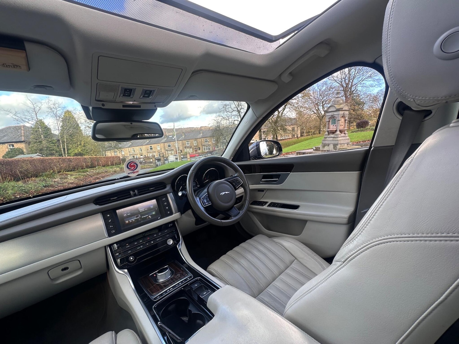 Used Jaguar XF for sale - 76573495: Photo 39