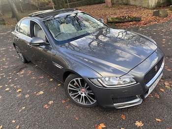 Used Jaguar XF 2015 for sale - 76573495: Photo