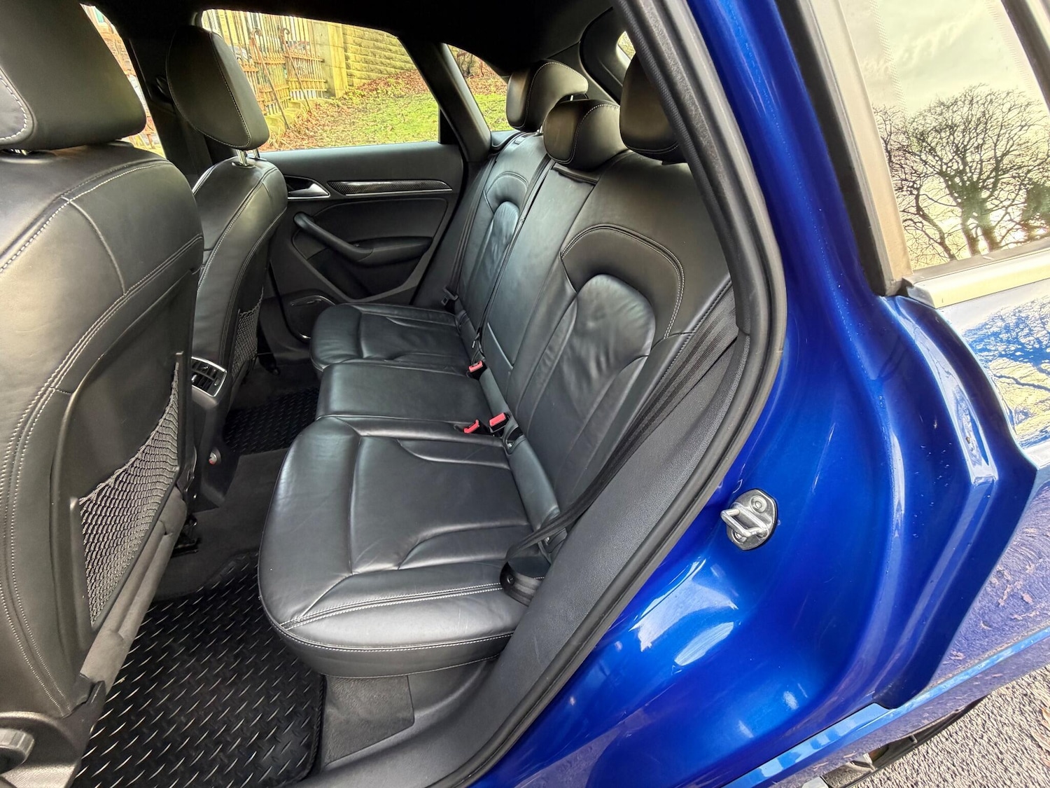 Used Audi RS Q3 2014 for sale - 76913824: Photo 40