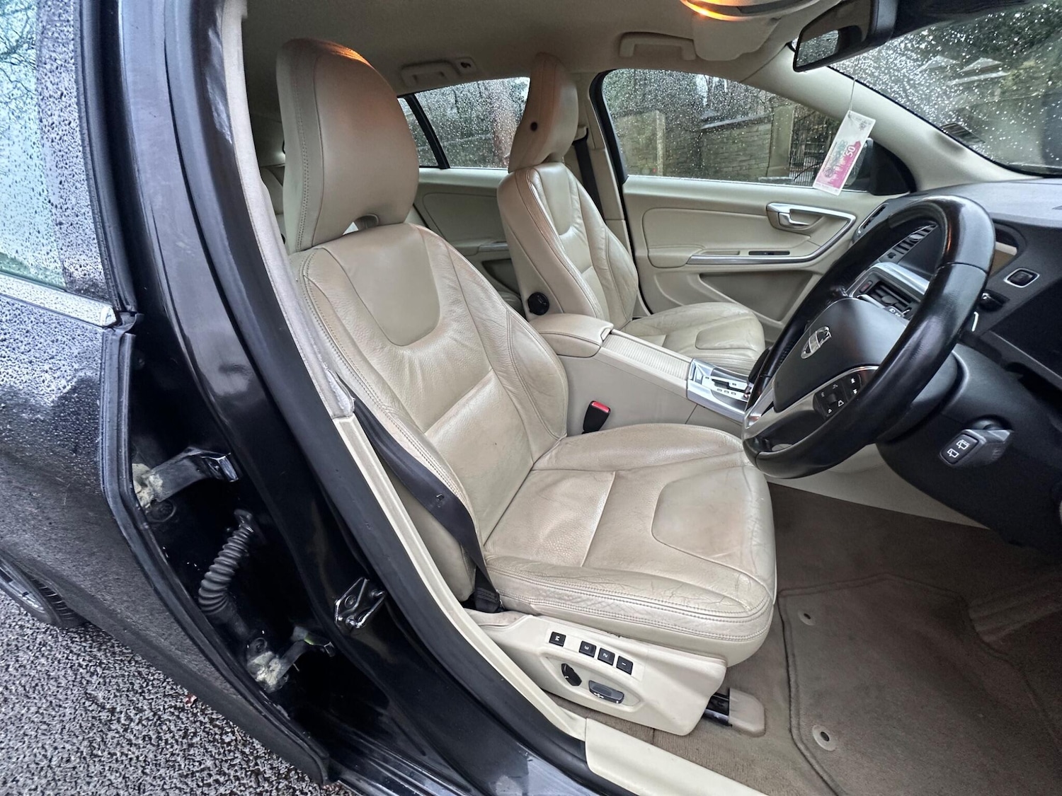 Used Volvo V60 2012 for sale - 77645738: Photo 21