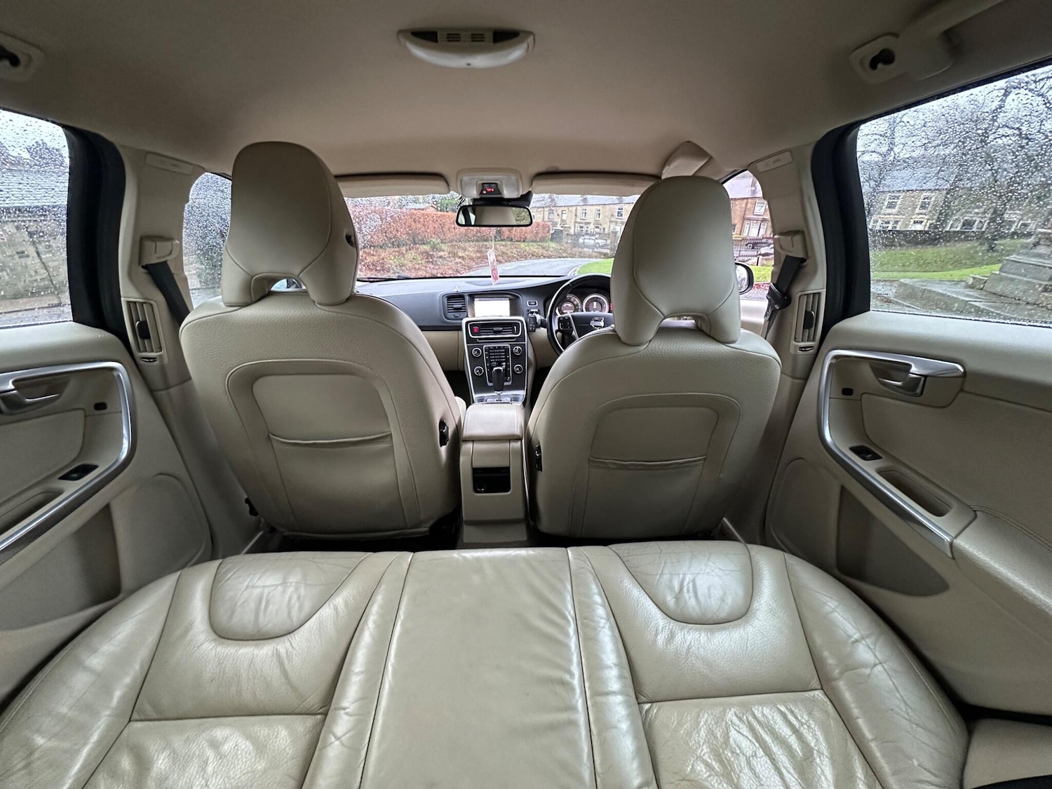 Used Volvo V60 2012 for sale - 77645738: Photo 29