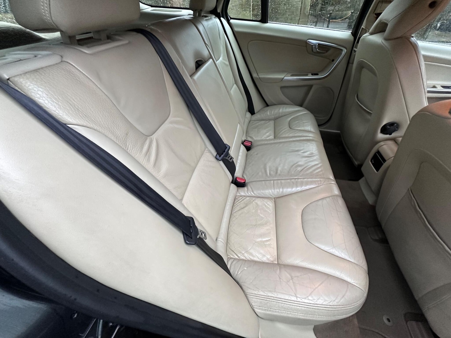 Used Volvo V60 2012 for sale - 77645738: Photo 35