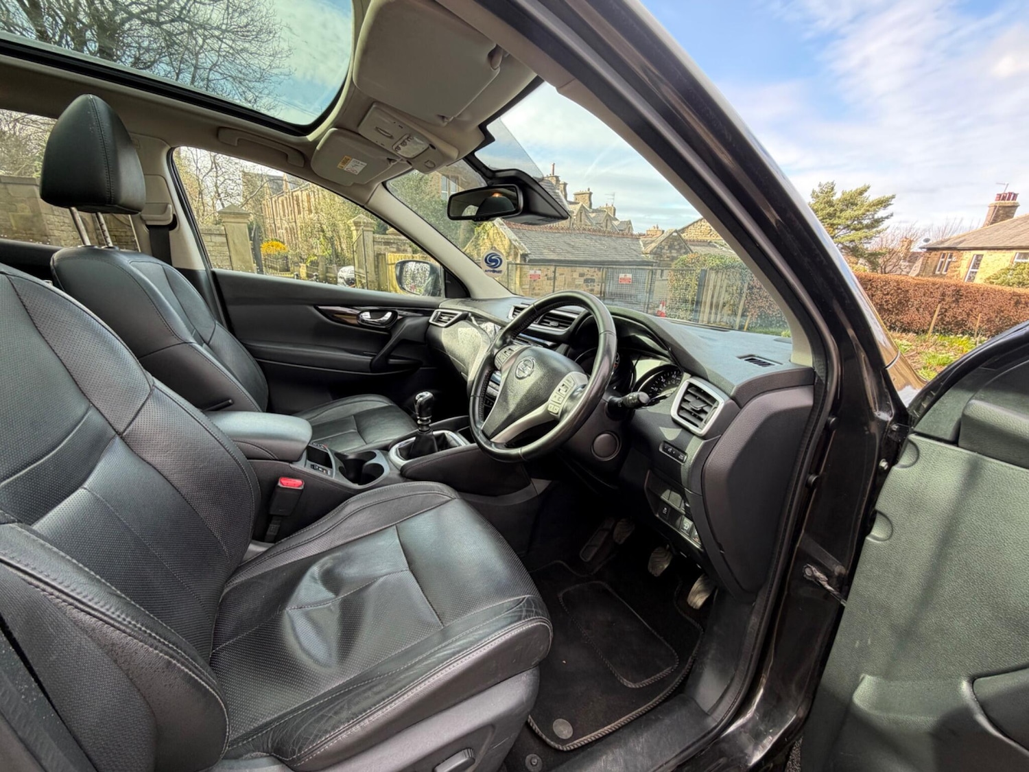 Used Nissan Qashqai 2015 for sale - 78033862: Photo 23