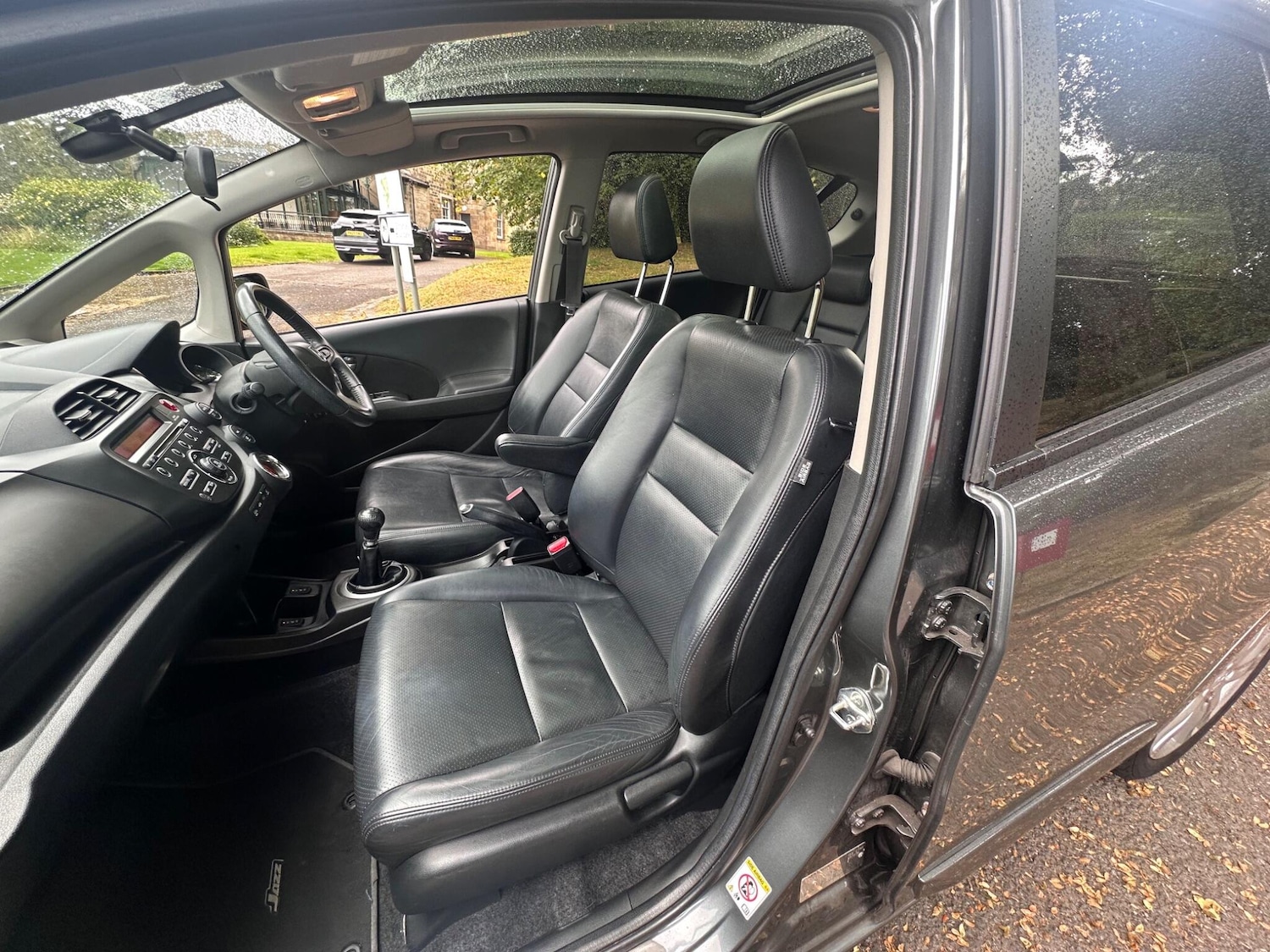Vehicle 29