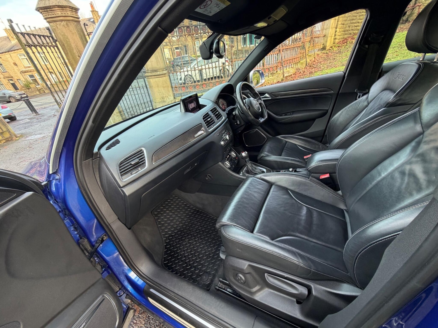 Used Audi RS Q3 2014 for sale - 77646092: Photo 37