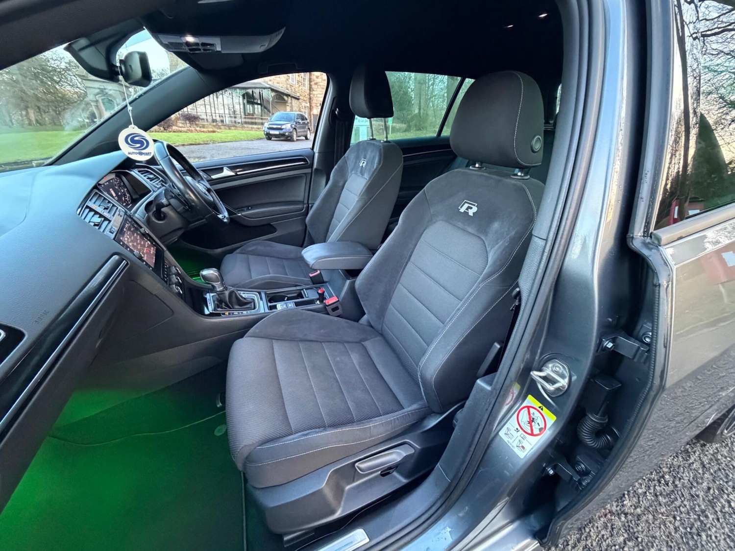 Used Volkswagen Golf 2018 for sale - 77359077: Photo 35