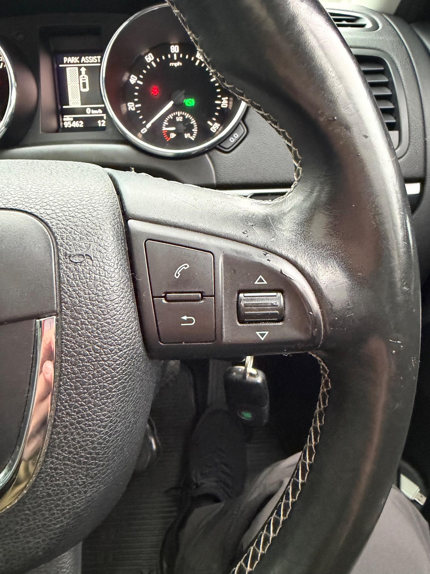 Used Skoda Yeti 2013 for sale - 77424658: Photo 48