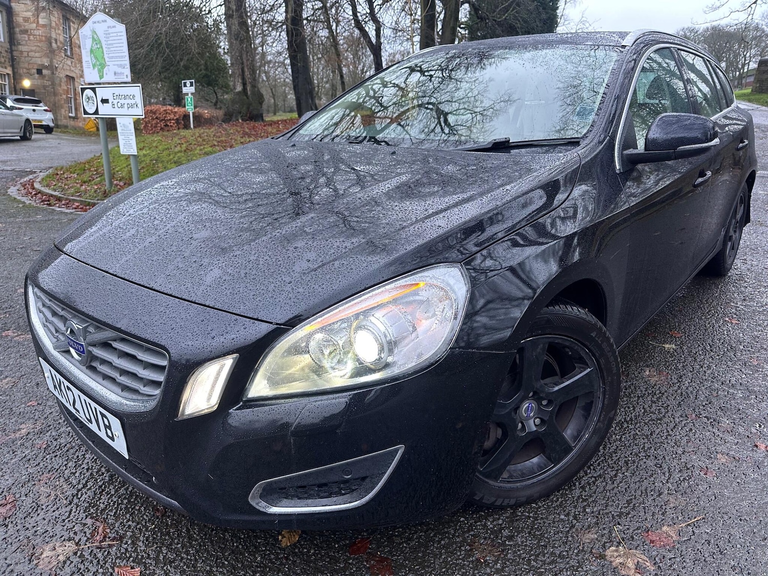 Used Volvo V60 2012 for sale - 76849960: Photo 1