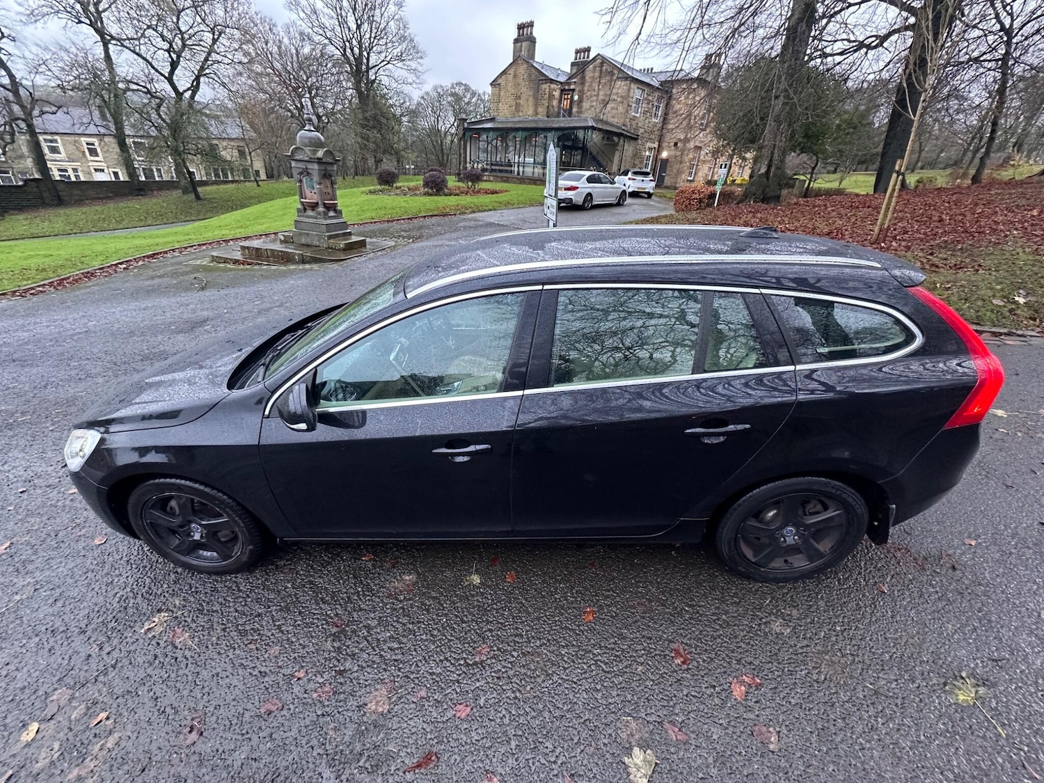 Used Volvo V60 2012 for sale - 76849960: Photo 13