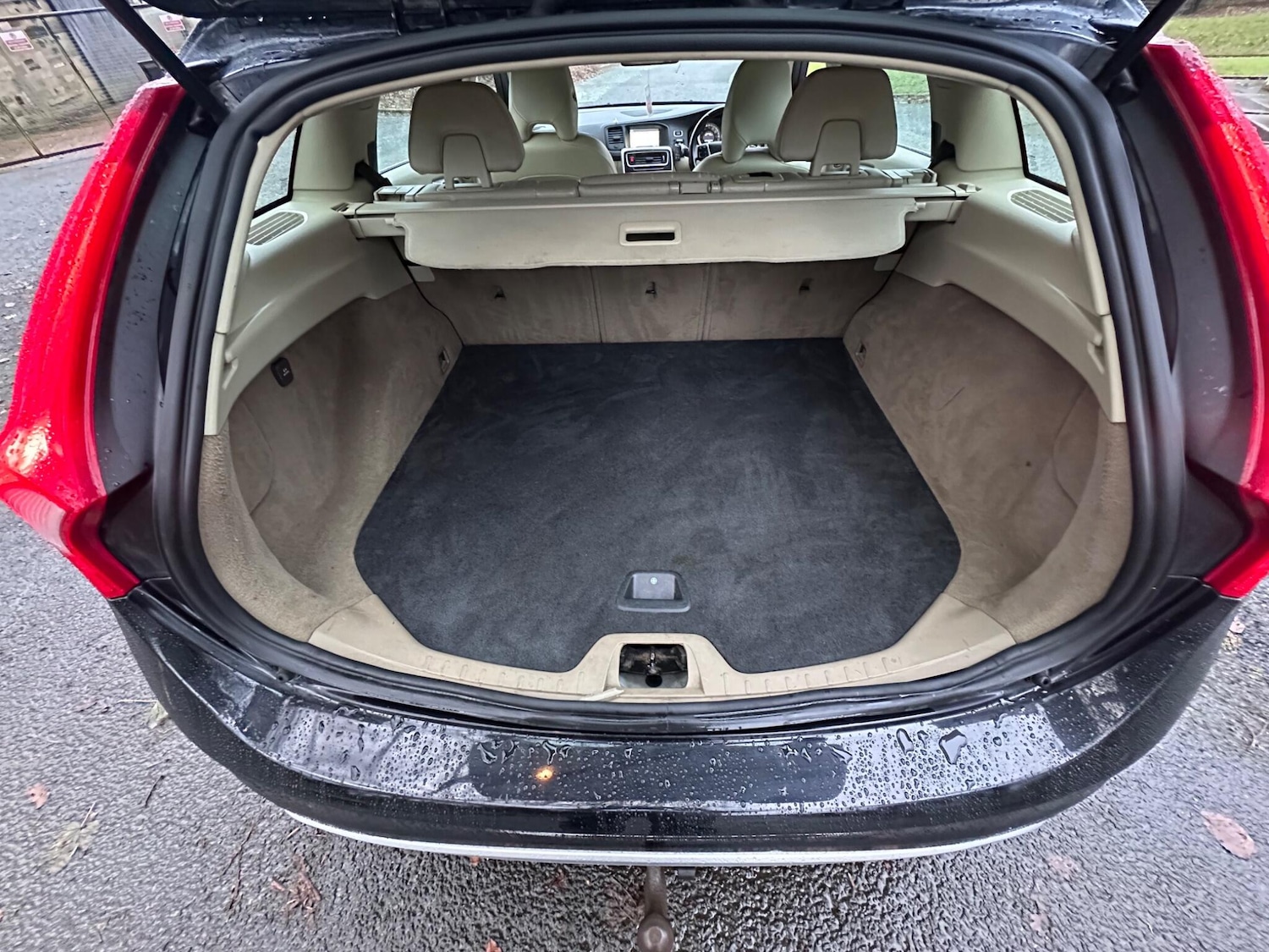 Used Volvo V60 2012 for sale - 76849960: Photo 34