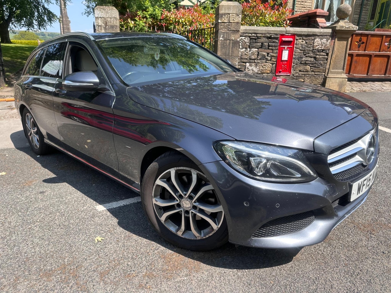 Used Mercedes-Benz C Class 2015 for sale - 76743151: Photo 1
