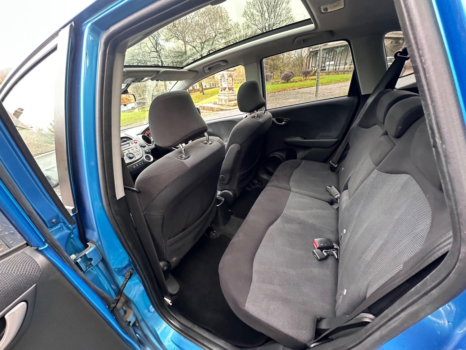 Used Honda Jazz 2009 for sale - 76592127: Photo 30