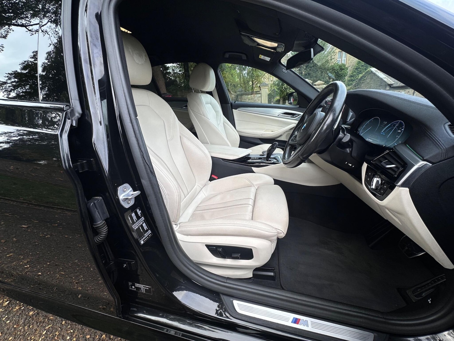 Used BMW 5 Series 2019 for sale - 76247692: Photo 23